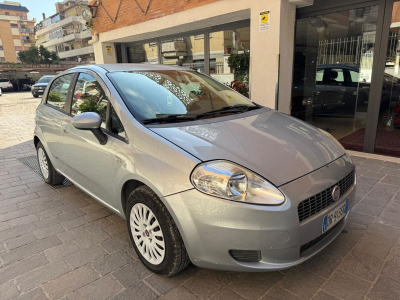 auto_scheda.php?s_IDPUNTOVENDITA=B&IDVEICOLO=AS1800